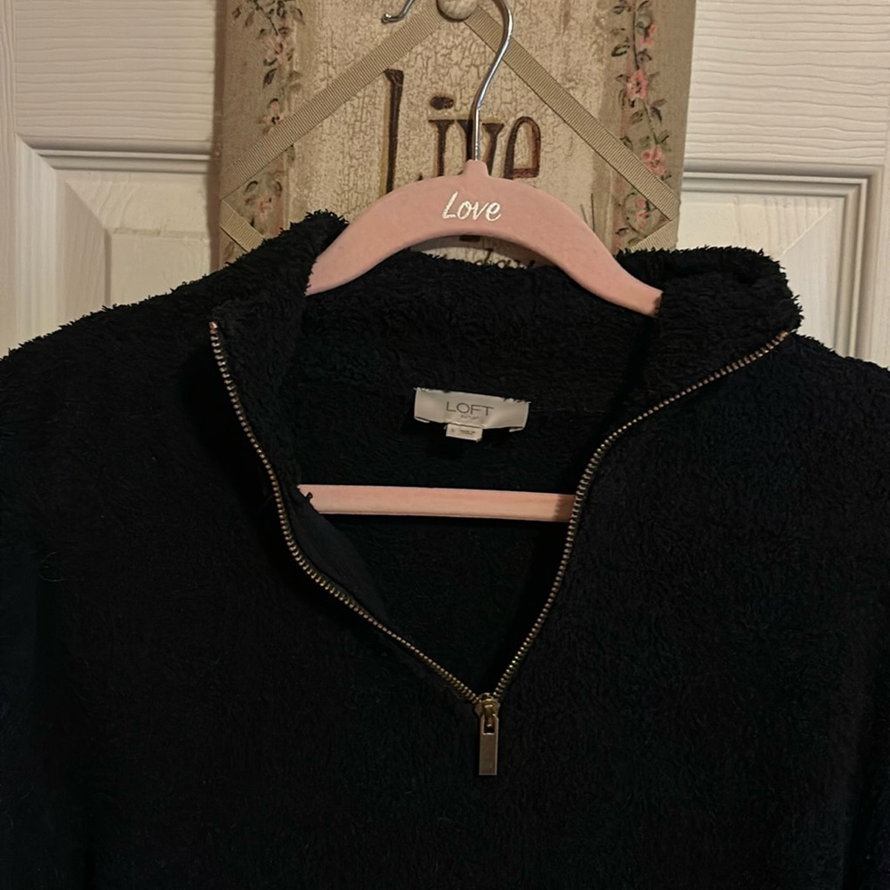 Loft outlet Fleece pullover with pretty gold zipper.